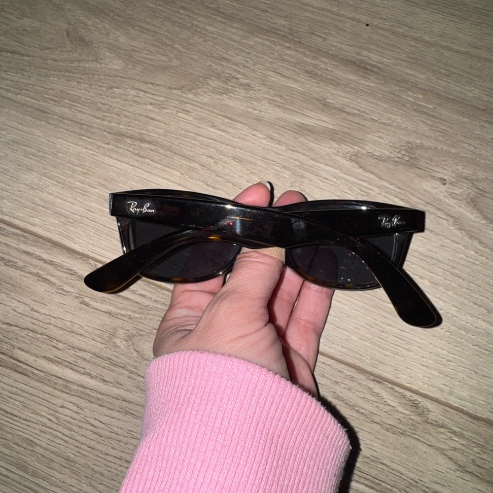 Ray Ban Tortoise Shell Sunglasses - Picture 2 of 5